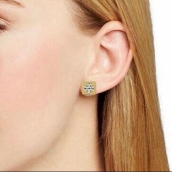 NWT Authentic luxury minimalist Tory Burch Block T Logo Stud Earrings